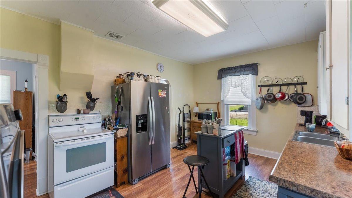 203 West Oak Street Osakis, MN 56360 - Photo 9 of 22