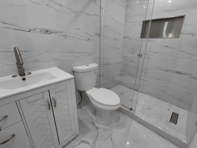 $2,600 | 2431 Southeast Robin Circle, Port St. Lucie, FL 34952