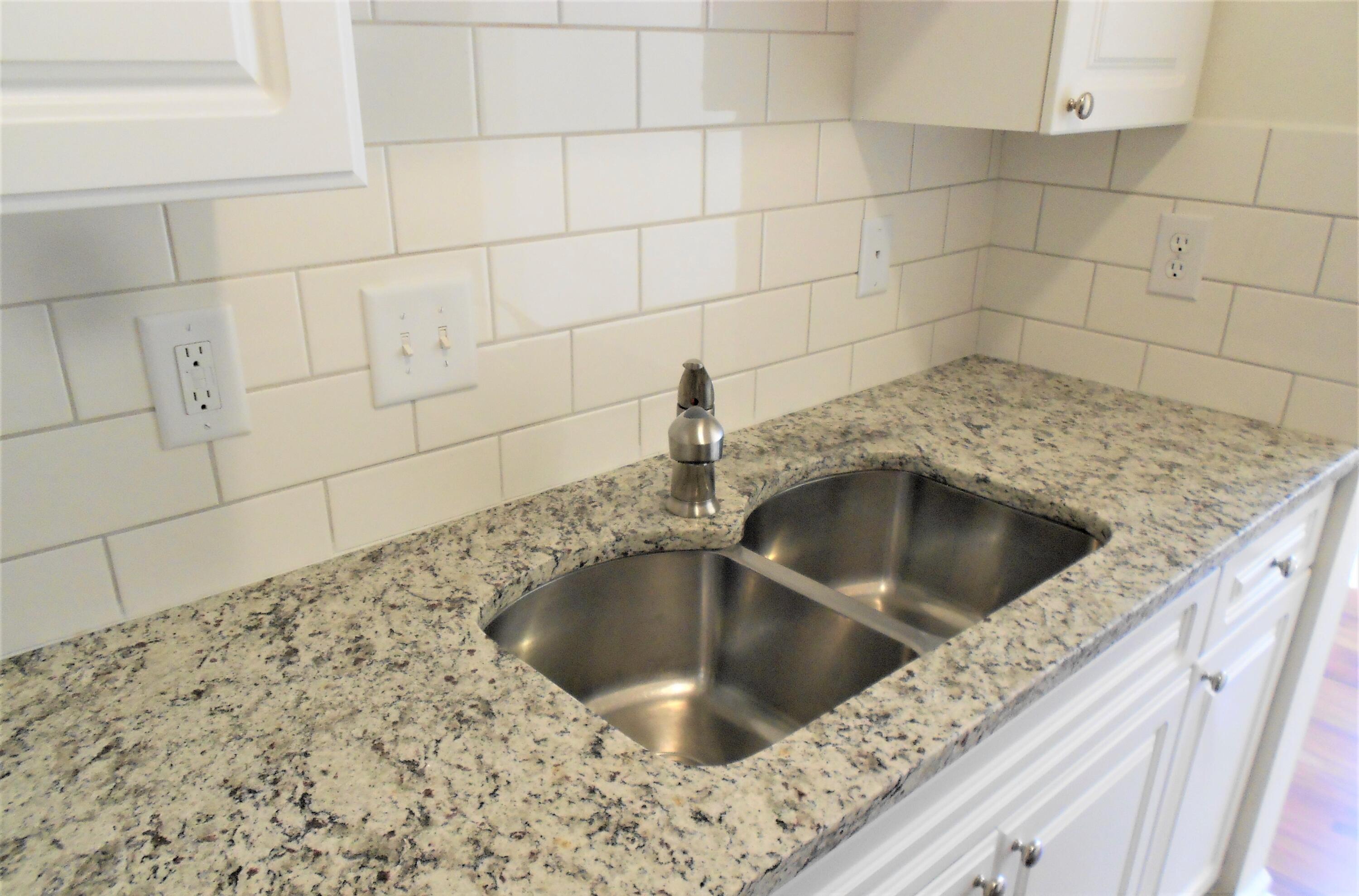 1932 Chatelain Way Mount Pleasant, SC 29464 - Photo 3 of 23 DSCN3379