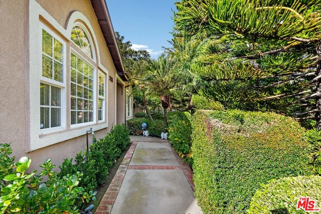 $1,795,000 | 2113 Veteran Avenue, Los Angeles, CA 90025