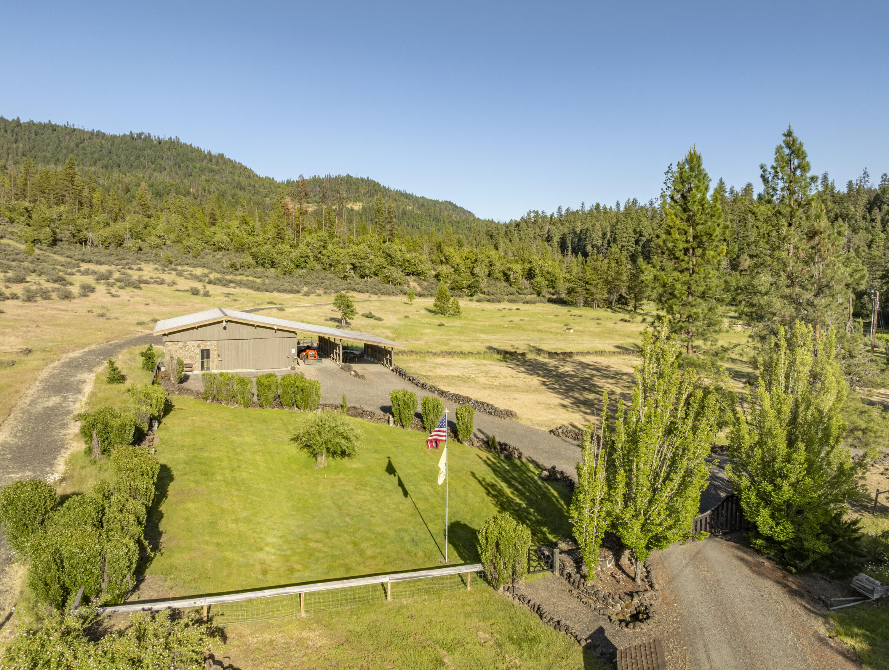 2871 Cobleigh Road Eagle Point, OR 97524 - Photo 63 of 73 Cobleigh-61