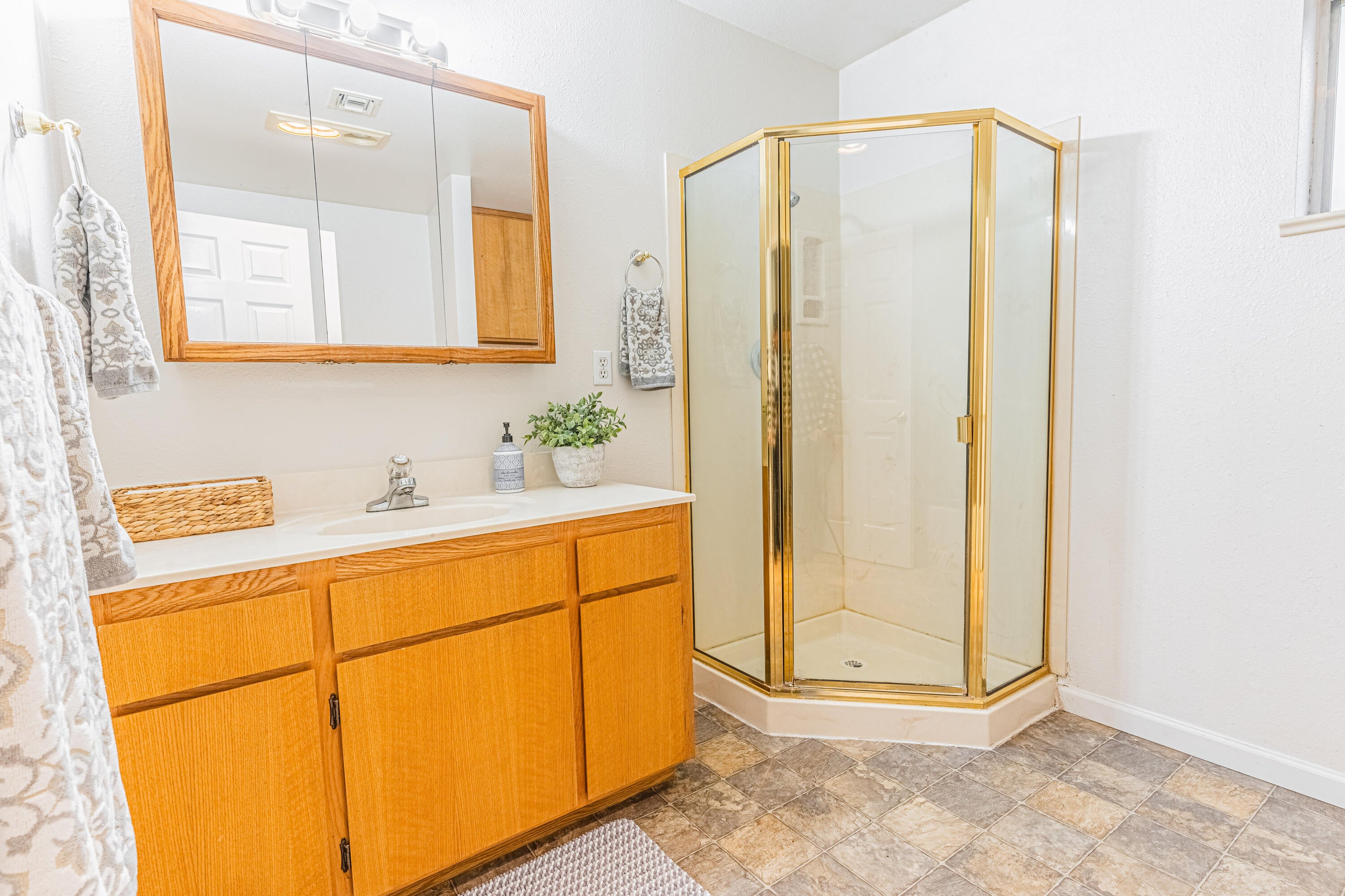 111 Marble Mountain Road Grants Pass, OR 97527 - Photo 11 of 45 11