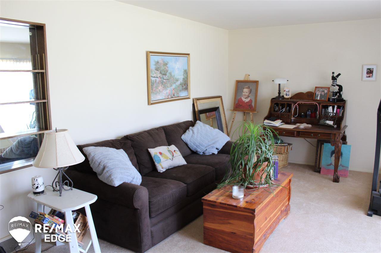 6156 Johnson Road Flushing, MI 48433 - Photo 5 of 17 50023529-4.JPG