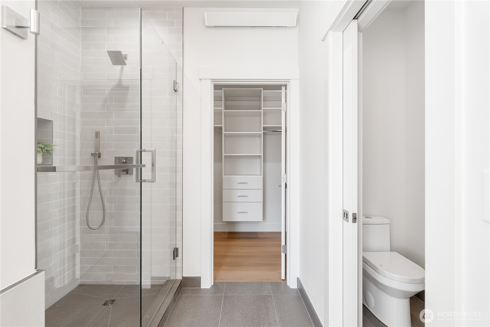 130 Sable Drive Everson, WA 98247 - Photo 23 of 40 a bathroom with a shower and a toilet