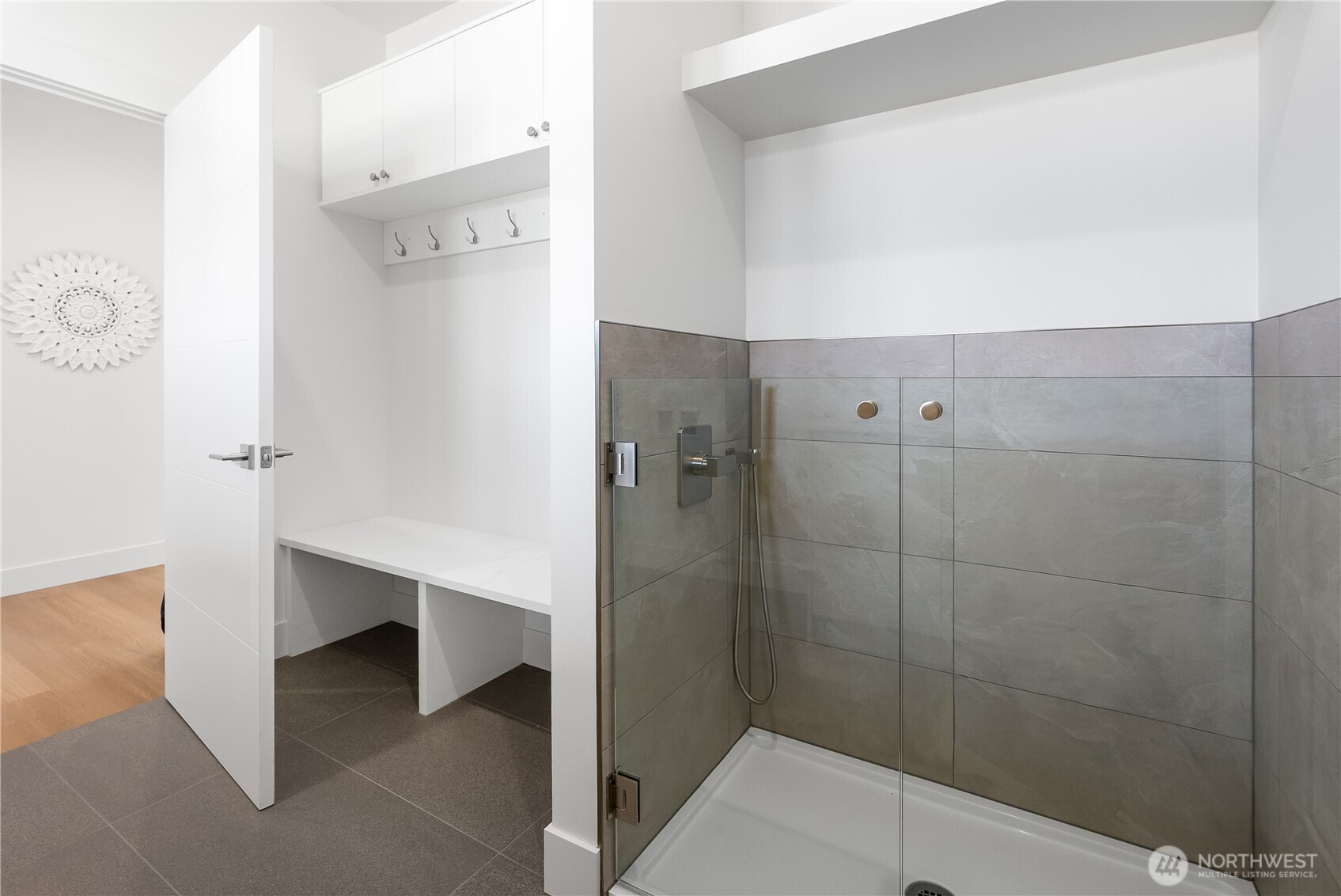 130 Sable Drive Everson, WA 98247 - Photo 33 of 40 a bathroom with a shower