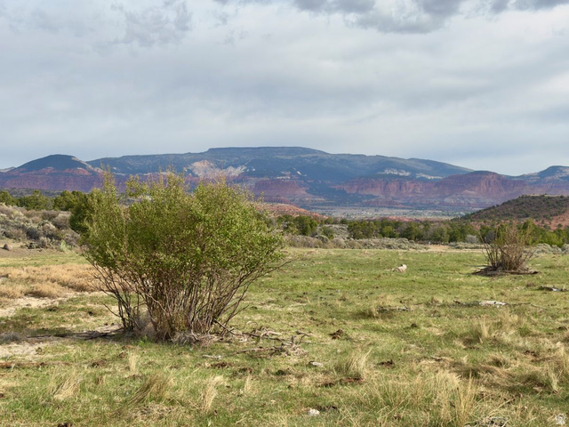 2196 East Teasdale Road Teasdale, UT 84773 - Photo 33 of 57