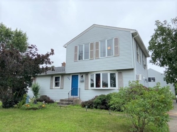 564 Granby Road South Hadley, MA 01075 - Photo 1 of 34 Gallery Image 1
