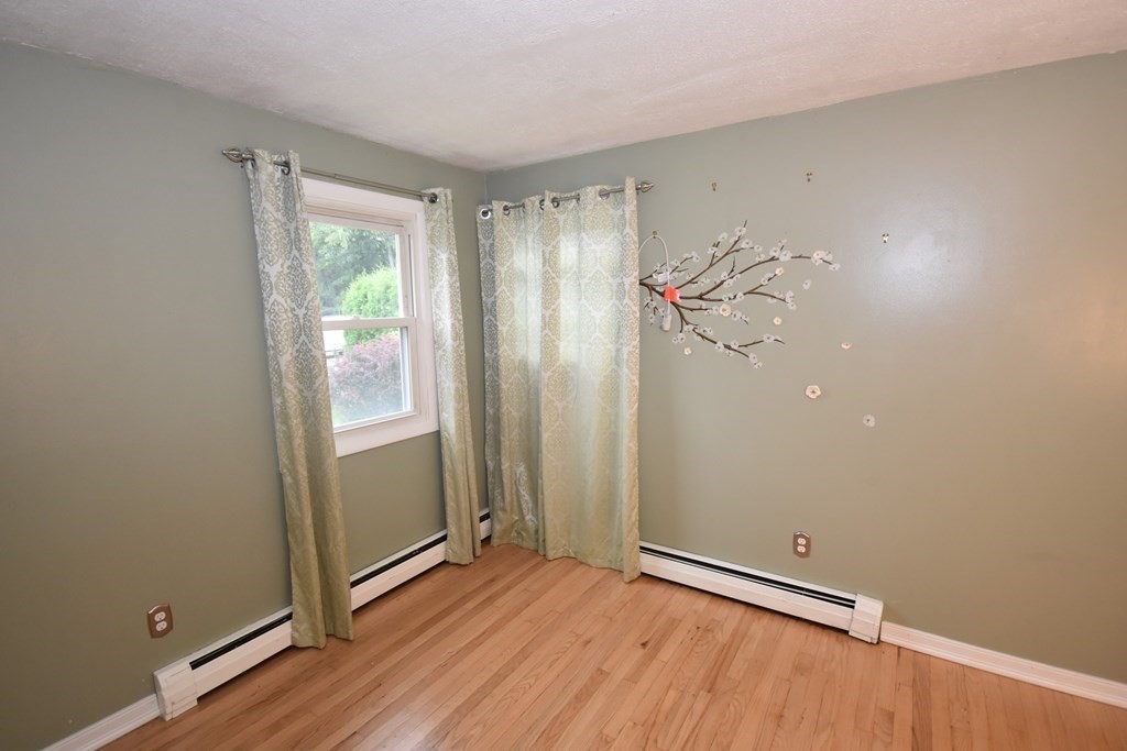 564 Granby Road South Hadley, MA 01075 - Photo 14 of 34 Gallery Image 14