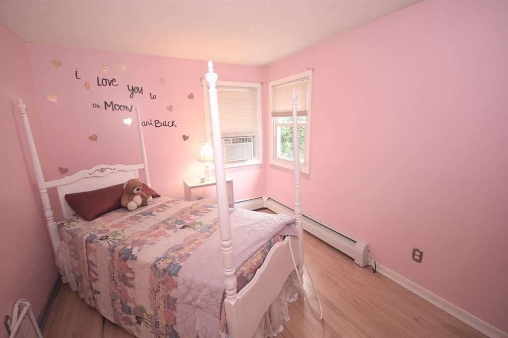 564 Granby Road South Hadley, MA 01075 - Photo 15 of 34 Gallery Image 15
