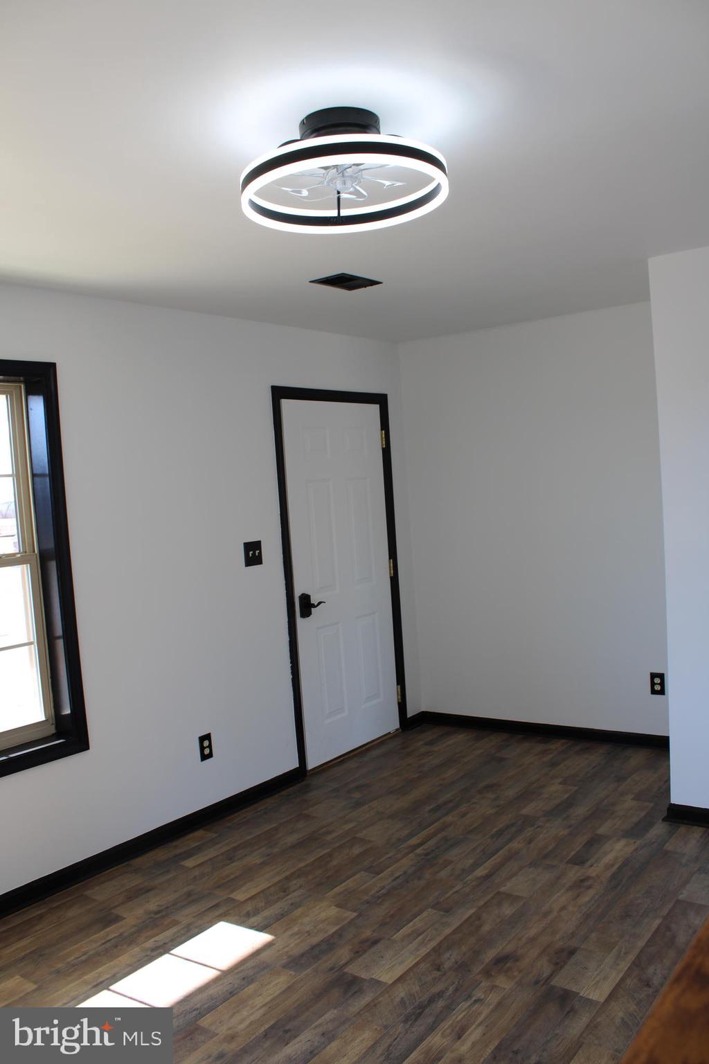 841 Rutherford Drive Greencastle, PA 17225 - Photo 5 of 19 Gallery Image 5