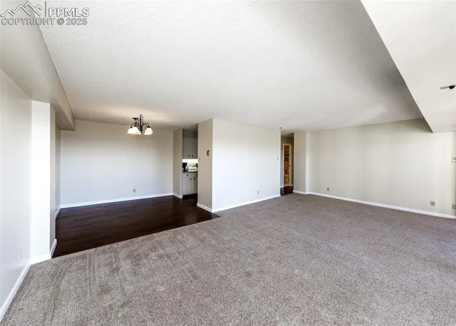 $150,000 | 411 Lakewood Circle, Unit B1009, Colorado Springs, CO 80910