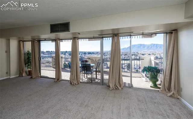 $150,000 | 411 Lakewood Circle, Unit B1009, Colorado Springs, CO 80910