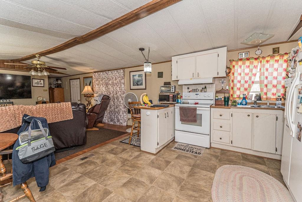 1639-1649 Kilgore Bridge Road Woodruff, SC 29388 - Photo 16 of 34