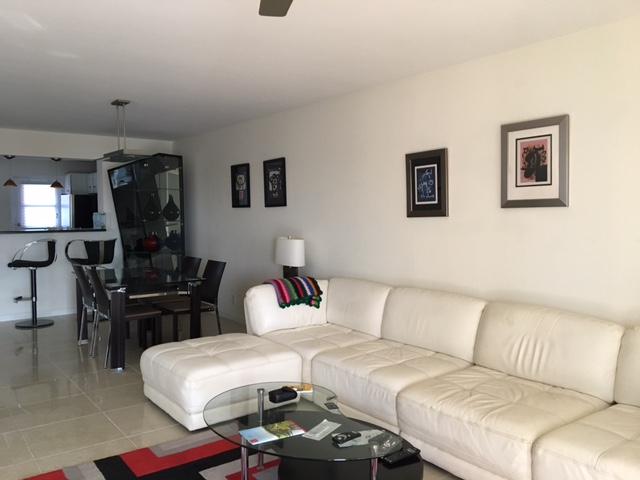 2871 North Ocean Boulevard, Unit R258 Boca Raton, FL 33431 - Photo 6 of 22 Living room