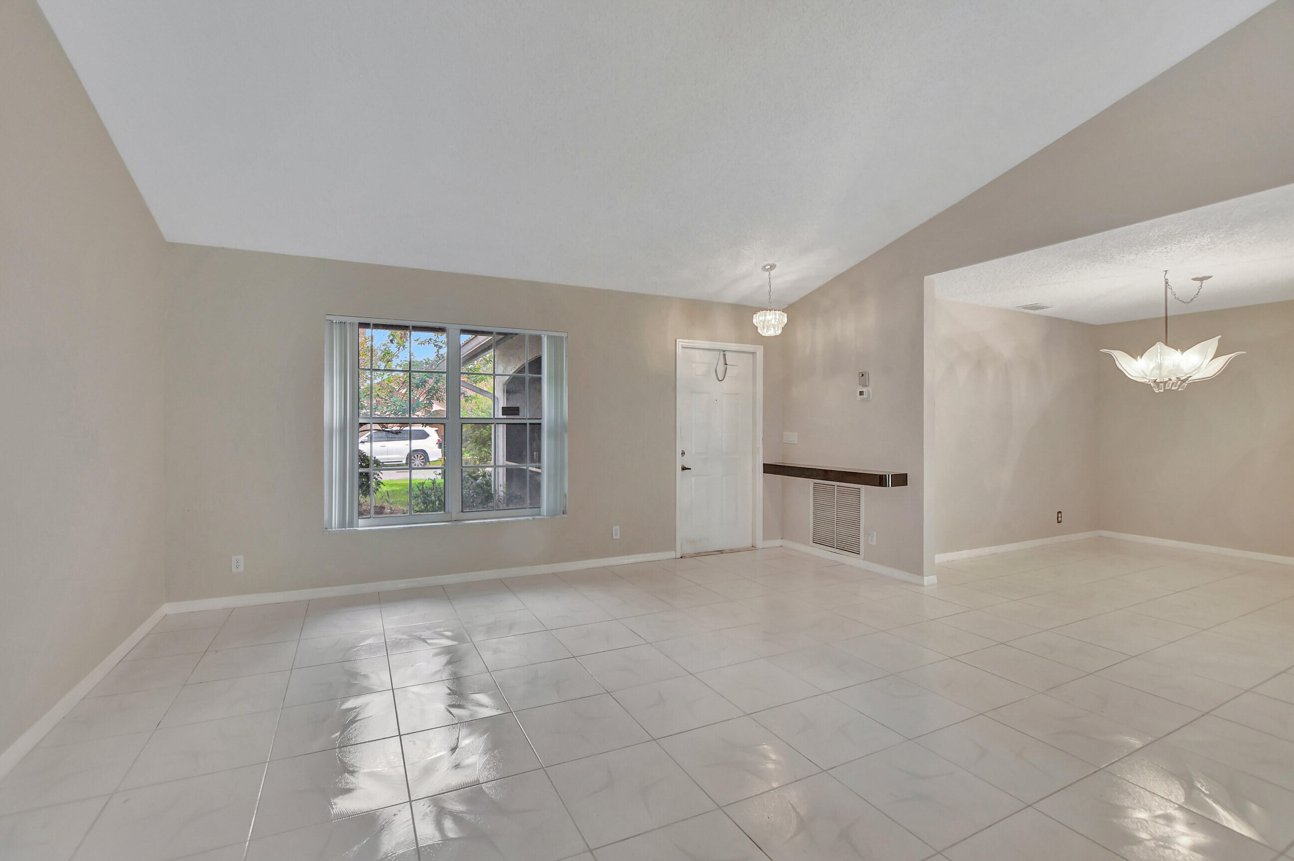 10399 Canoe Brook Circle Boca Raton, FL 33498 - Photo 6 of 58 16_dsc_2846