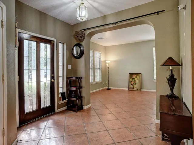 a view of entryway and hall