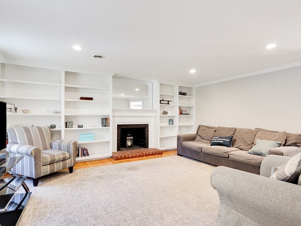 95 County Street Dover, MA 02030 - Photo 11 of 41 Gallery Image 11