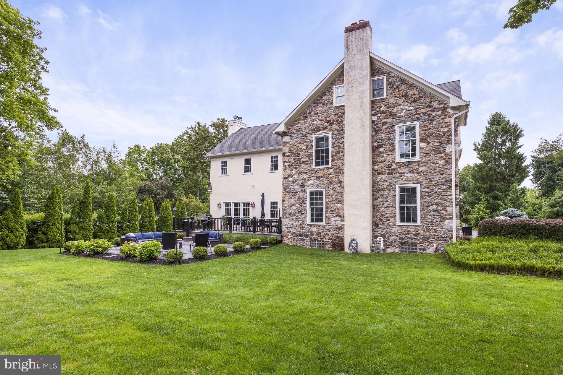 350 Belrose Lane Wayne, PA 19087 - Photo 6 of 50 Backyard
