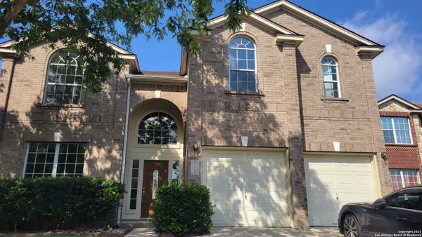 $2,600 | 21318 Rio Sabinal, San Antonio, TX 78259