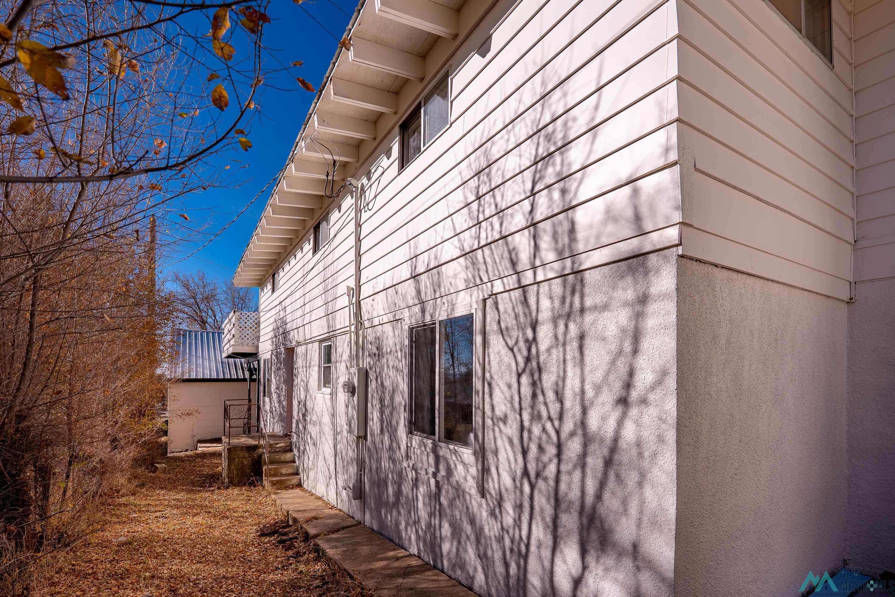 1131 Lincoln Avenue Raton, NM 87740 - Photo 35 of 41 View of side of property