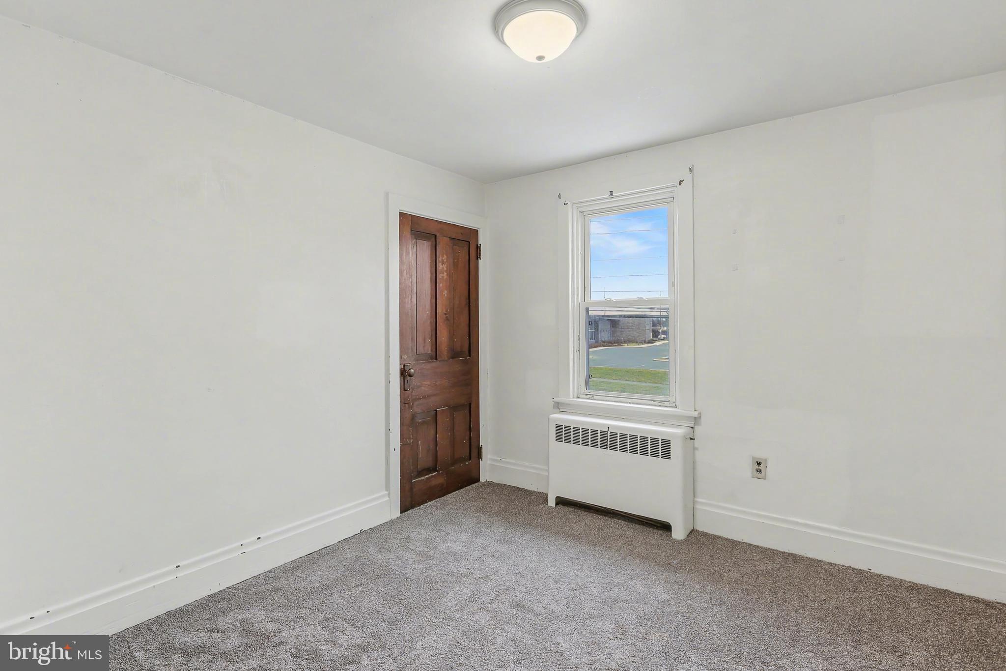 222 South Sporting Hill Road Mechanicsburg, PA 17050 - Photo 4 of 9