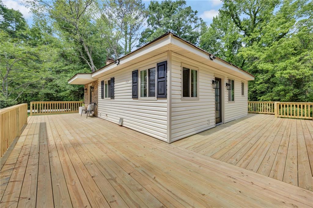 2573 Bonds Lake Road Northwest Conyers, GA 30012 - Photo 2 of 46