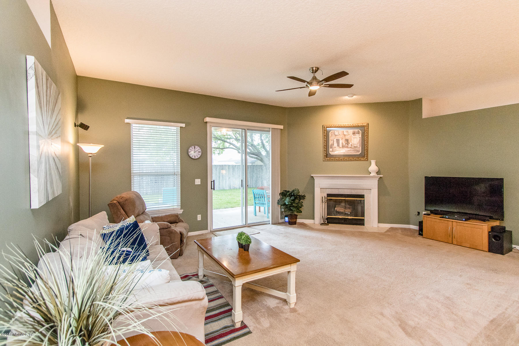 2435 Paris Mill Road Jacksonville, FL 32221 - Photo 5 of 29 Living Room