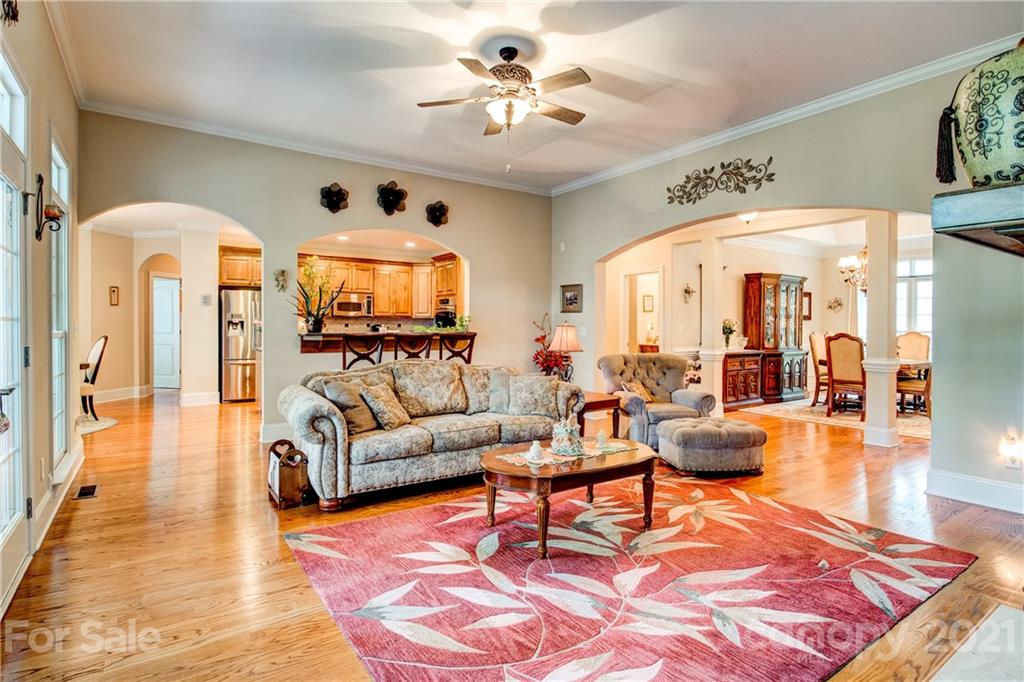 5913 Johnson Road, Unit 10 Lake Wylie, SC 29710 - Photo 13 of 47 Gallery Image 13