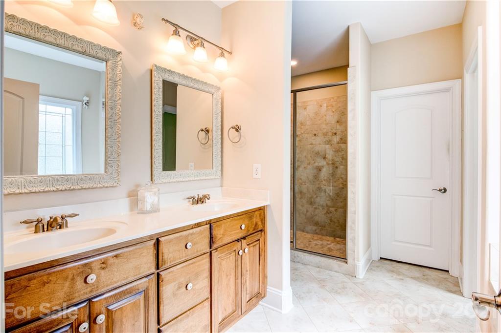 5913 Johnson Road, Unit 10 Lake Wylie, SC 29710 - Photo 20 of 47 Gallery Image 20