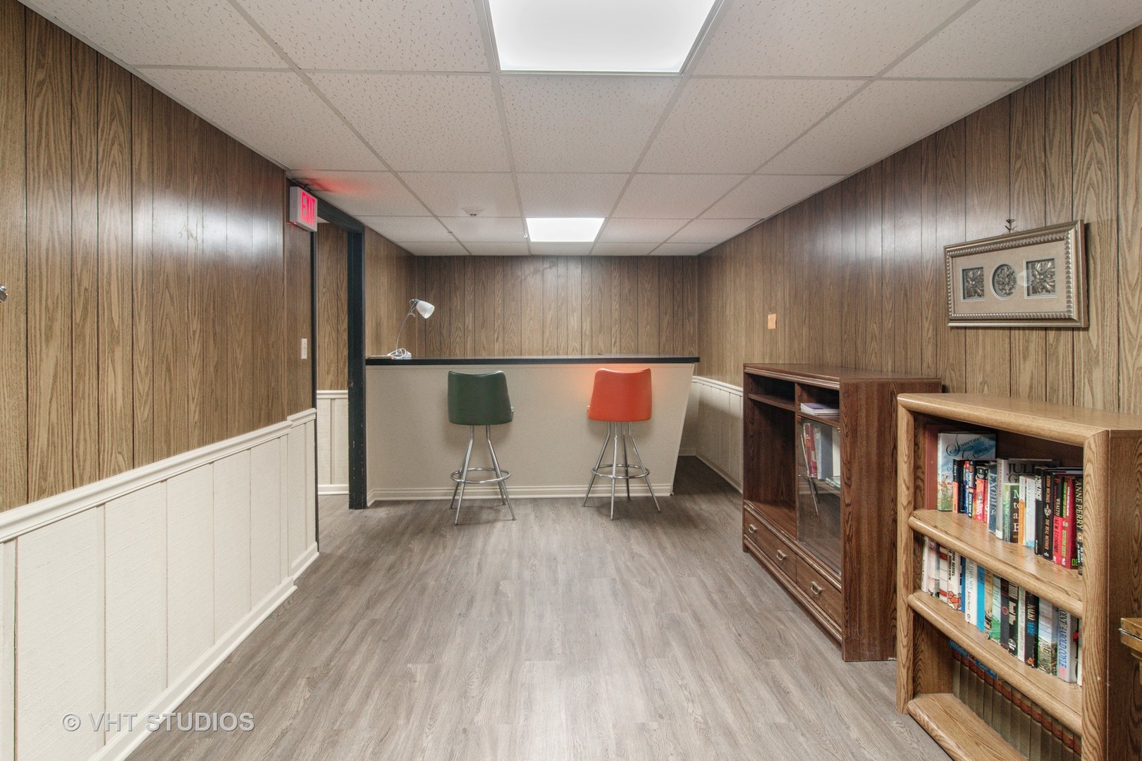 475 Shenstone Road, Unit 102 Riverside, IL 60546 - Photo 12 of 15 a view of an empty room with wooden floor