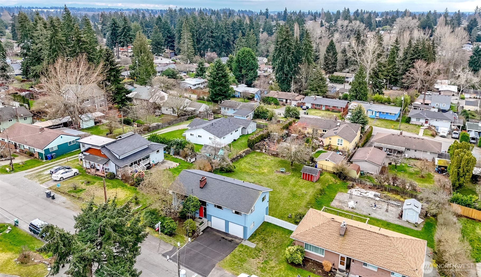 631 Southwest 126th Street Seattle, WA 98146 - Photo 3 of 27 Gallery Image 3