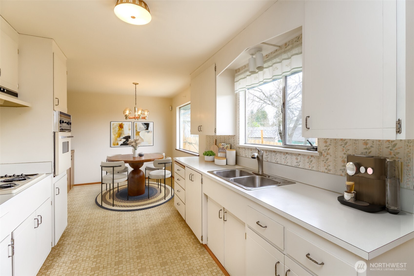 631 Southwest 126th Street Seattle, WA 98146 - Photo 5 of 27 Gallery Image 5