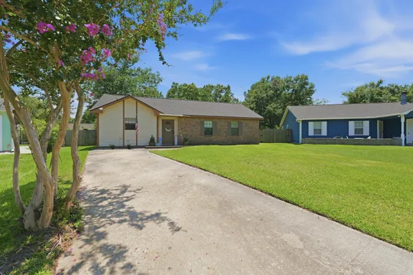$283,000 | 114 McDuffie Court, Summerville, SC 29486
