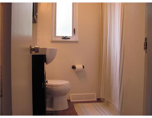 1207 Greentree Road Green Tree, PA 15220 - Photo 11 of 13 Other. First-Floor bathroom
