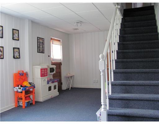 1207 Greentree Road Green Tree, PA 15220 - Photo 13 of 13 Den/Family/Great Room.