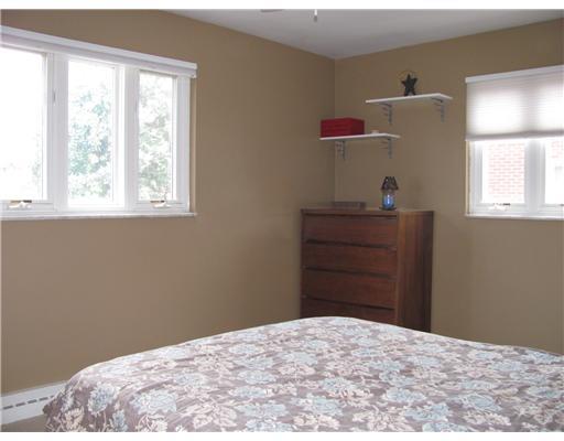 1207 Greentree Road Green Tree, PA 15220 - Photo 9 of 13 Master Bedroom.