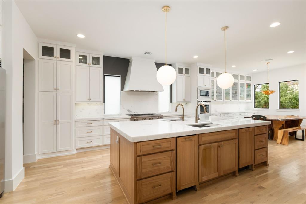 5019 Lark Lane Dallas, TX 75209 - Photo 10 of 30