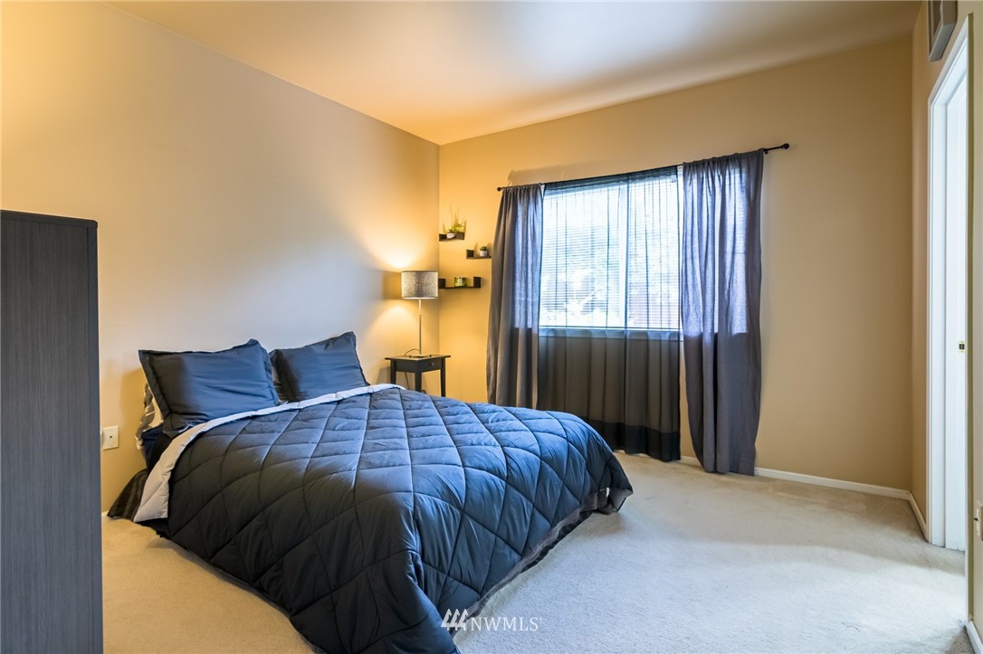 4912 Talbot Place South, Unit 1A Renton, WA 98055 - Photo 10 of 18 Gallery Image 10