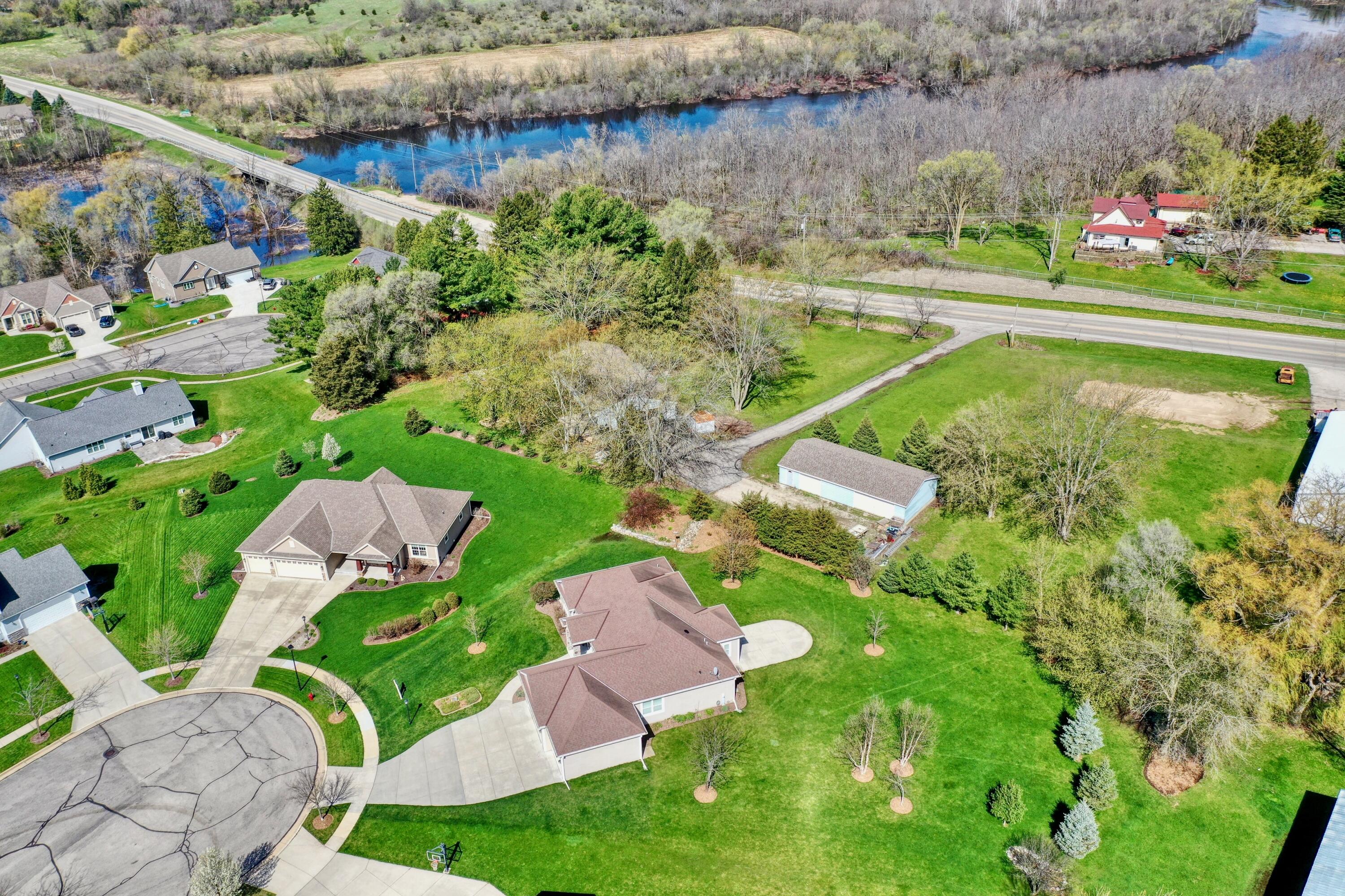 1404 Whitetail Run Mukwonago, WI 53149 - Photo 47 of 52 00 - 47
