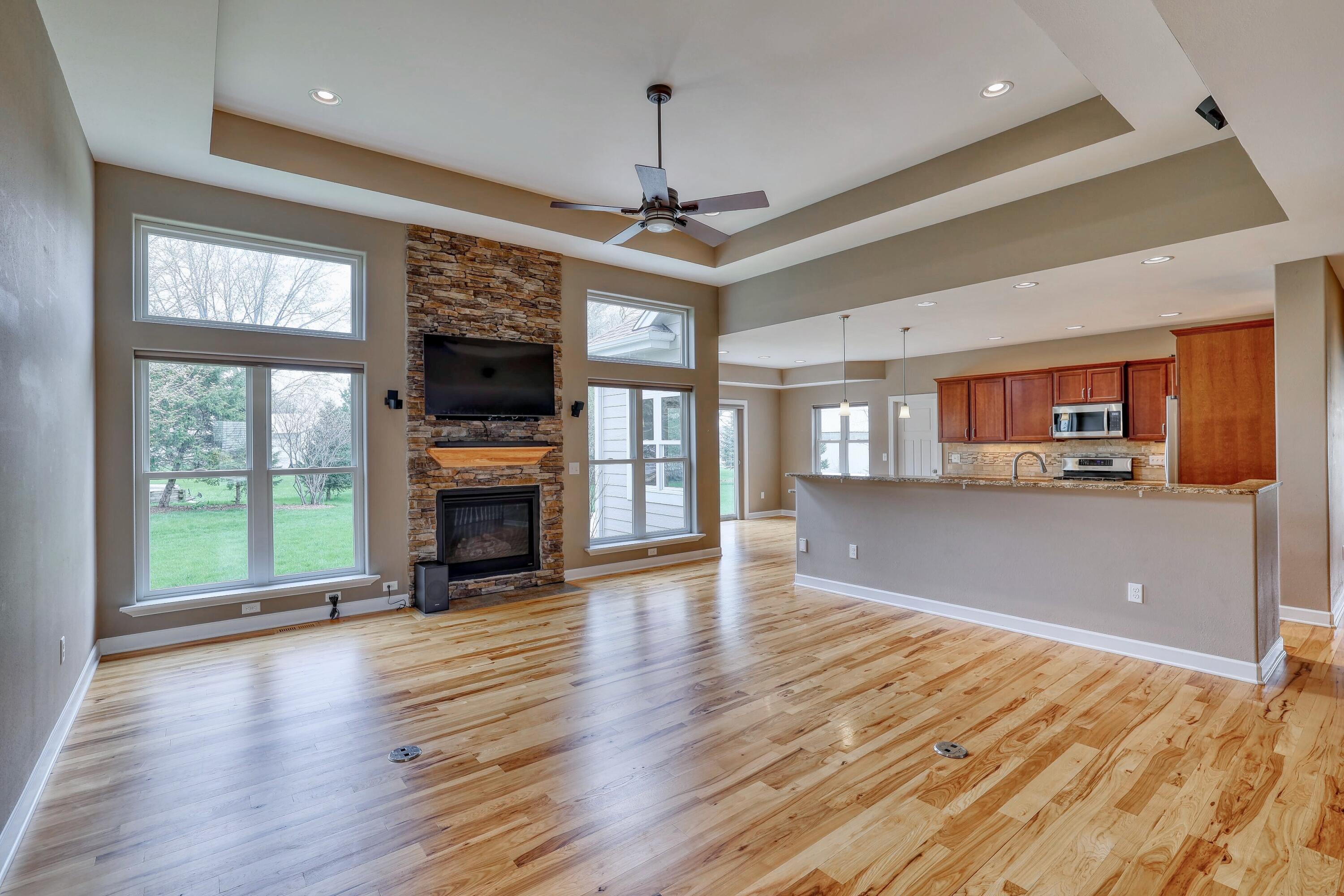 1404 Whitetail Run Mukwonago, WI 53149 - Photo 6 of 52 00 - 6