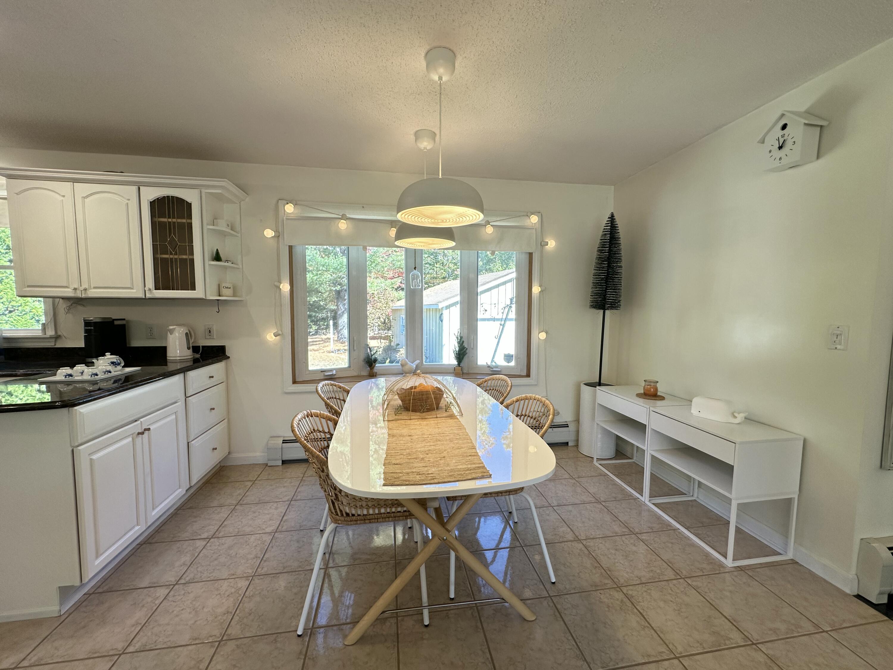 818 Forest Avenue Orono, ME 04473 - Photo 13 of 80 dining room