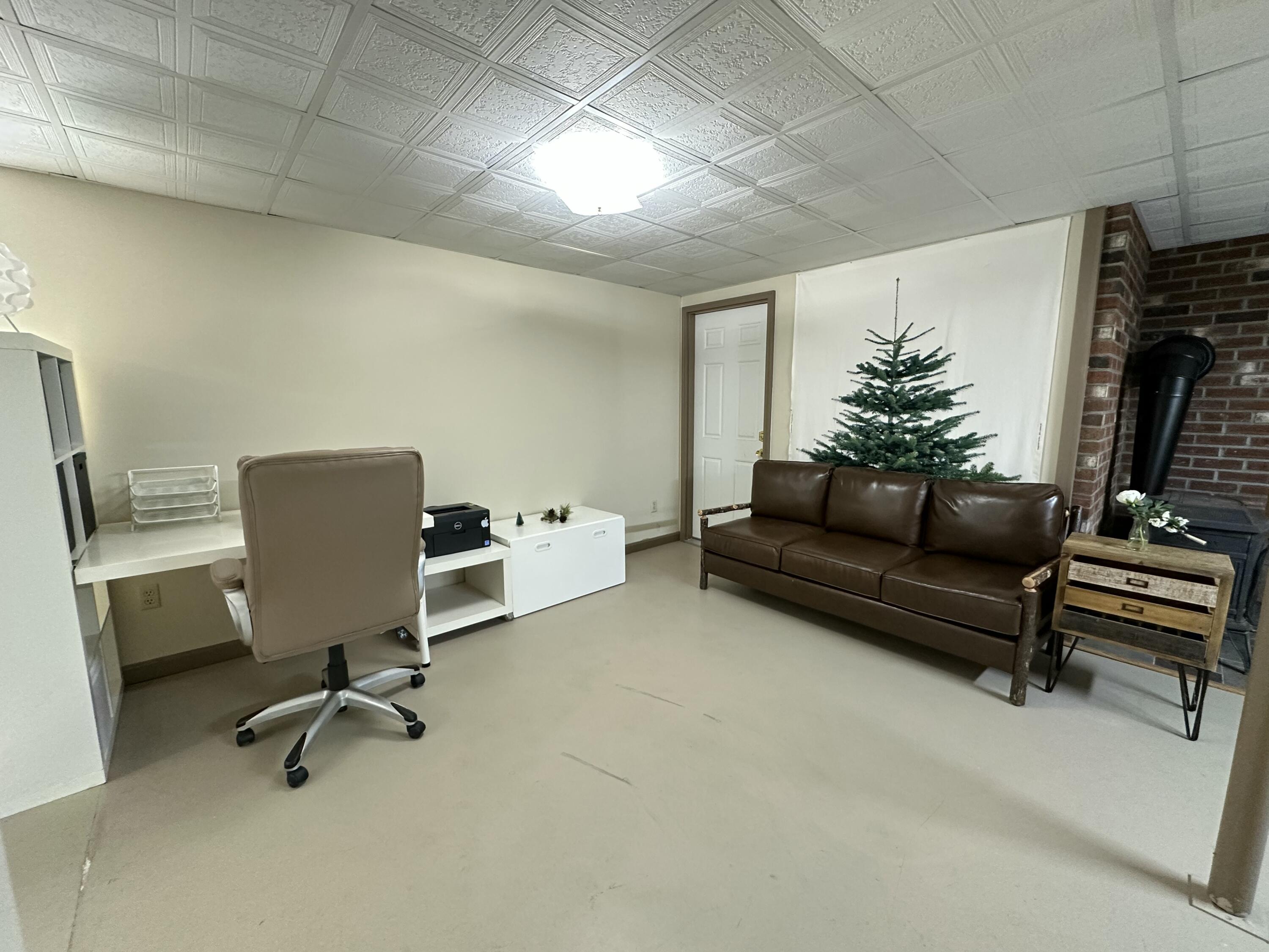 818 Forest Avenue Orono, ME 04473 - Photo 55 of 80 Basement family room