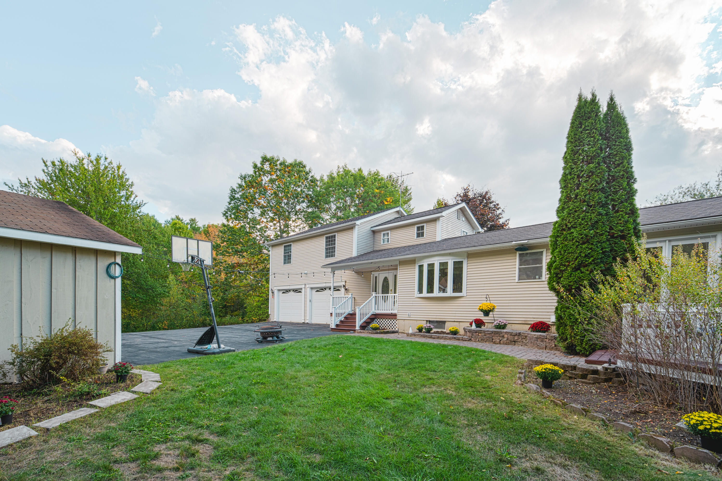 818 Forest Avenue Orono, ME 04473 - Photo 8 of 80 exterior