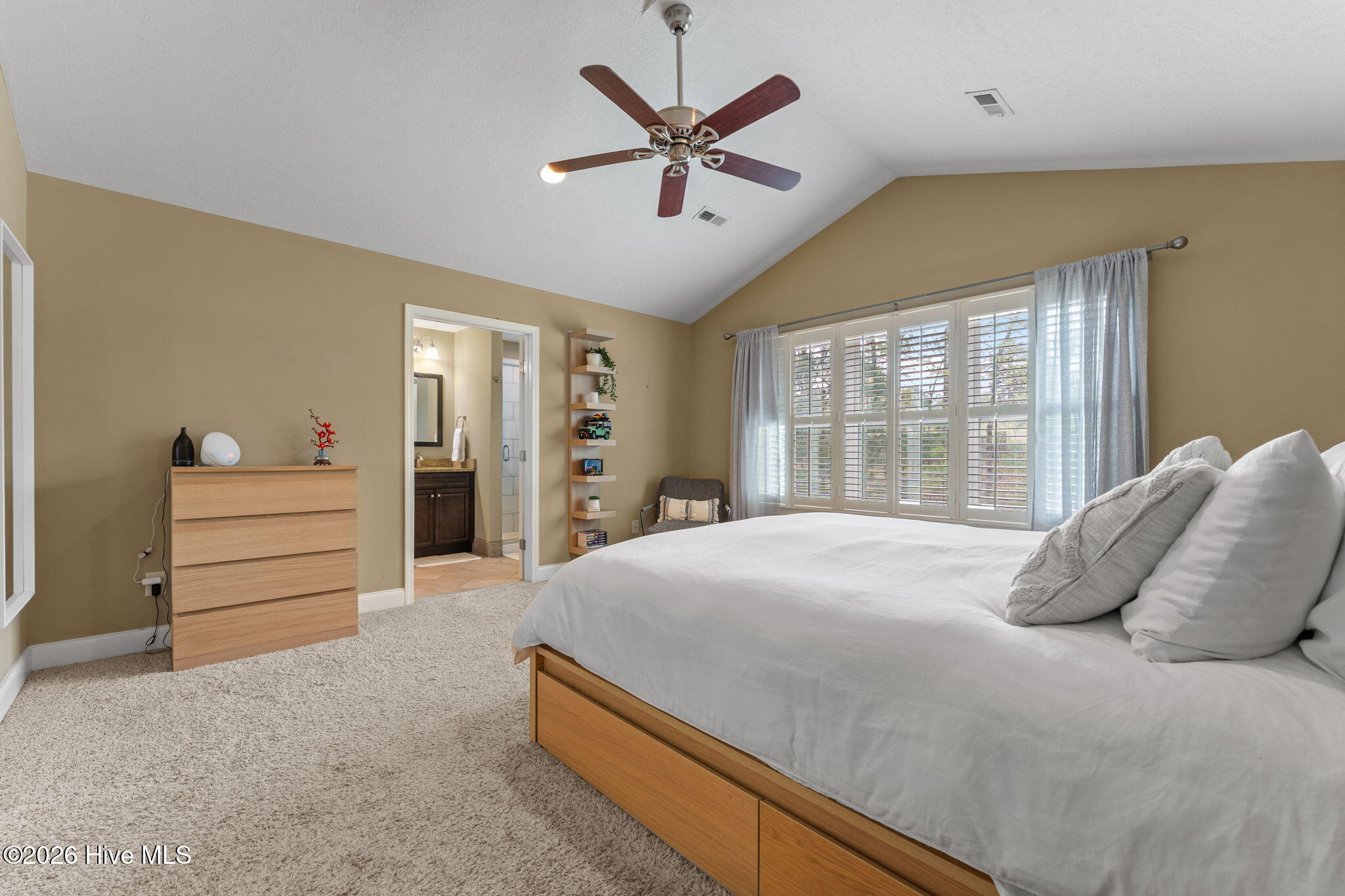 155 Devon Circle Aberdeen, NC 28315 - Photo 25 of 42 47-web-or-mls-DSC07717