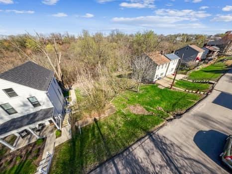 526 Grace Street Pittsburgh, PA 15211 - Photo 4 of 9