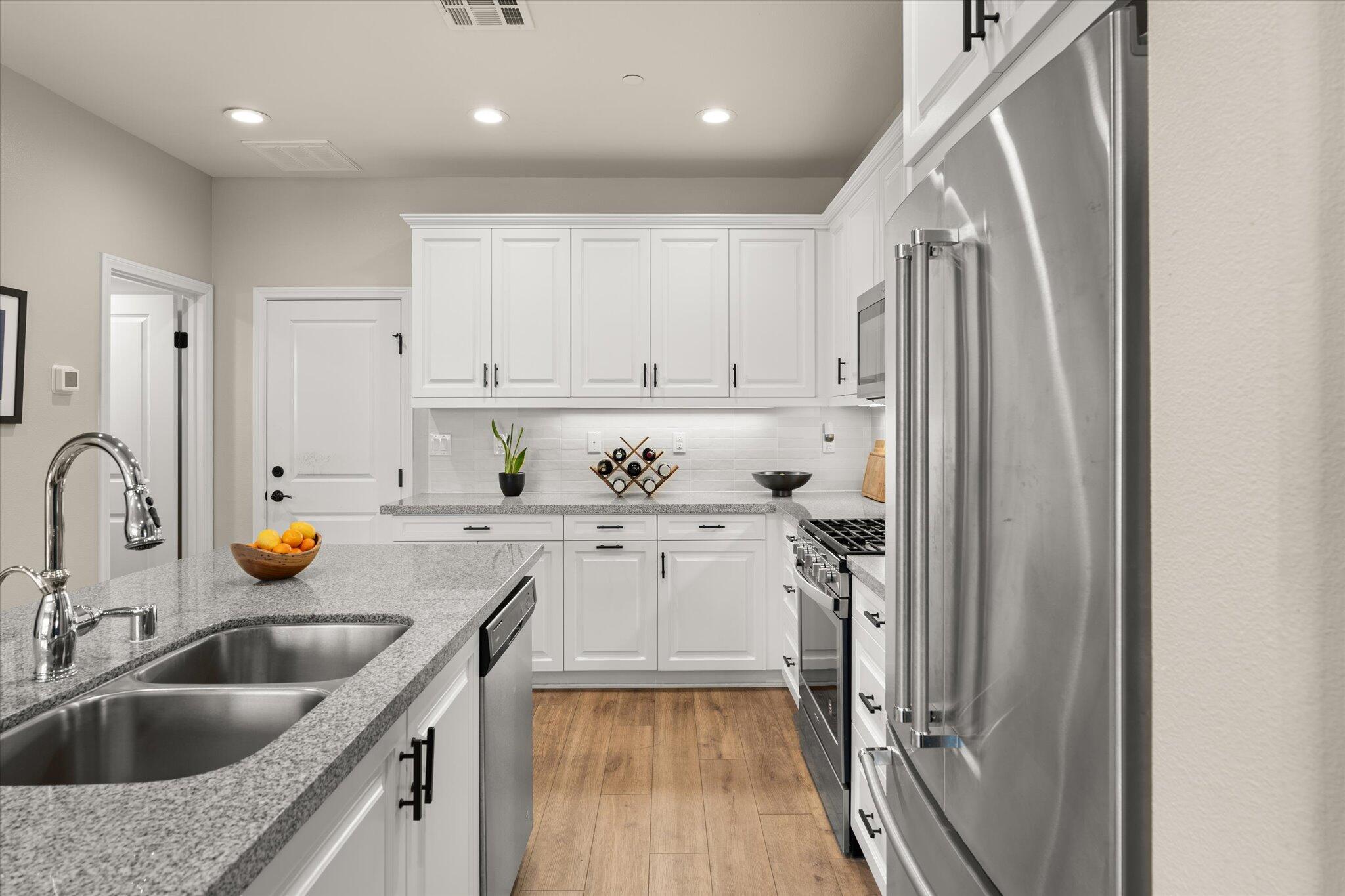 2440 Sanabria Lane Brea, CA 92821 - Photo 10 of 49 14-Kitchen