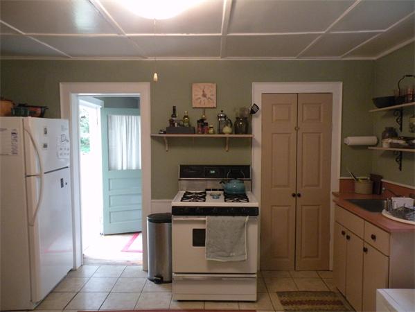 189 Riverside Drive Northampton, MA 01062 - Photo 13 of 22 Gallery Image 13