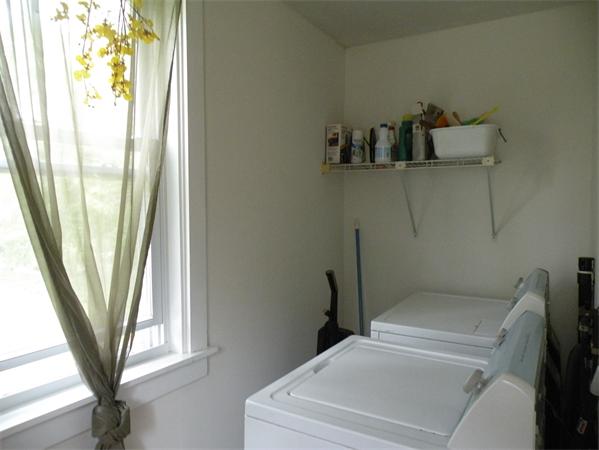 189 Riverside Drive Northampton, MA 01062 - Photo 18 of 22 Gallery Image 18
