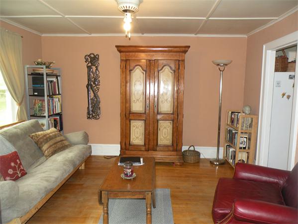 189 Riverside Drive Northampton, MA 01062 - Photo 8 of 22 Gallery Image 8