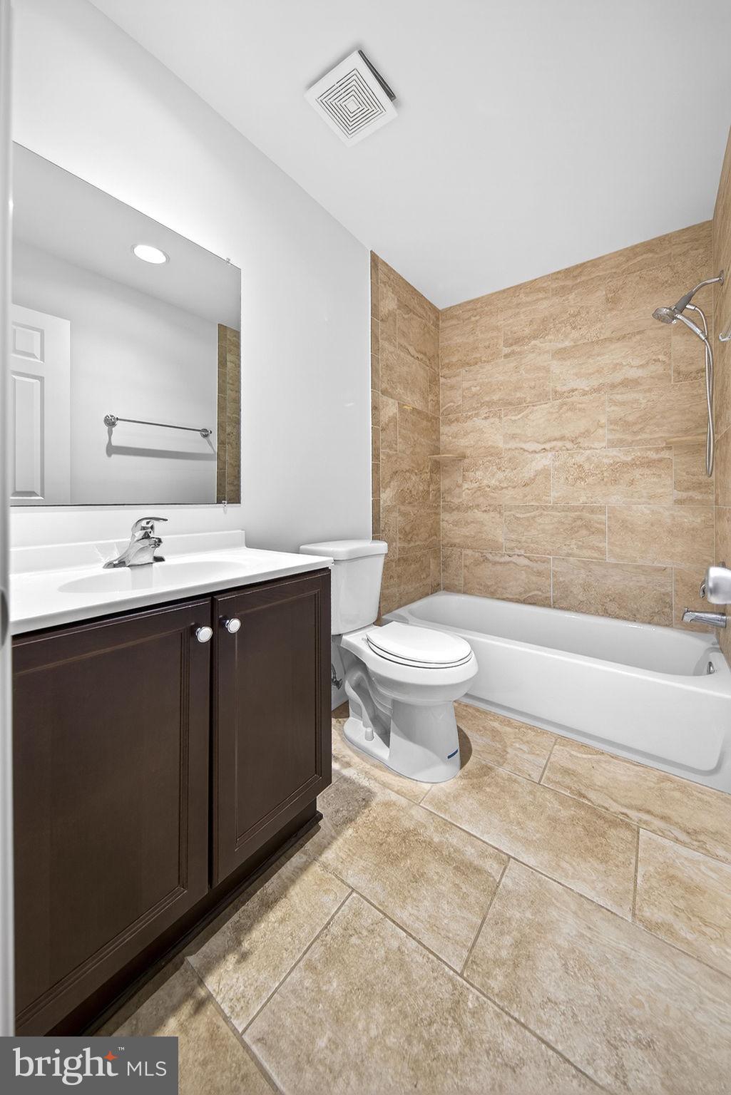 4867 Carriagepark Road Fairfax, VA 22032 - Photo 13 of 50